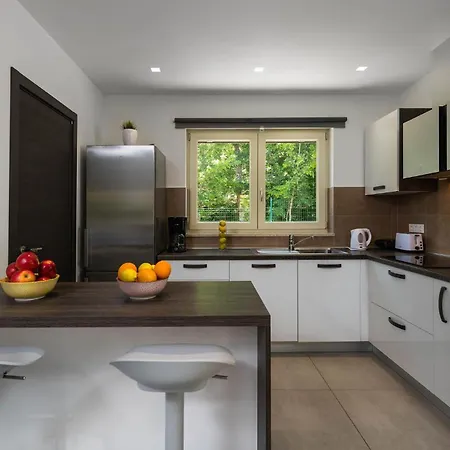 2 Bedroom Amazing In * Barban