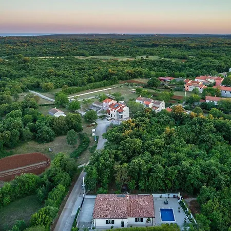 Hébergement de vacances 2 Bedroom Amazing In Barban