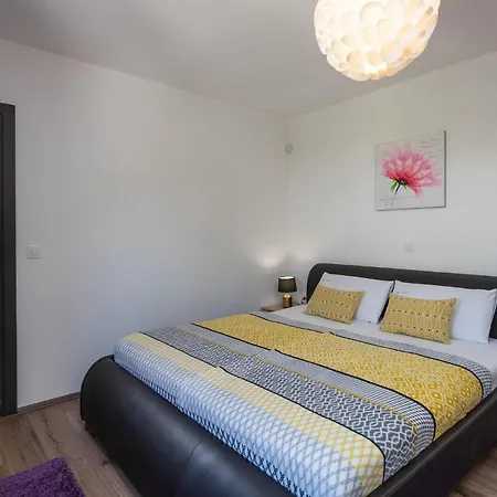 Pet Friendly In Prázdninový dům Barban