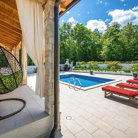 2 Bedroom Amazing In *